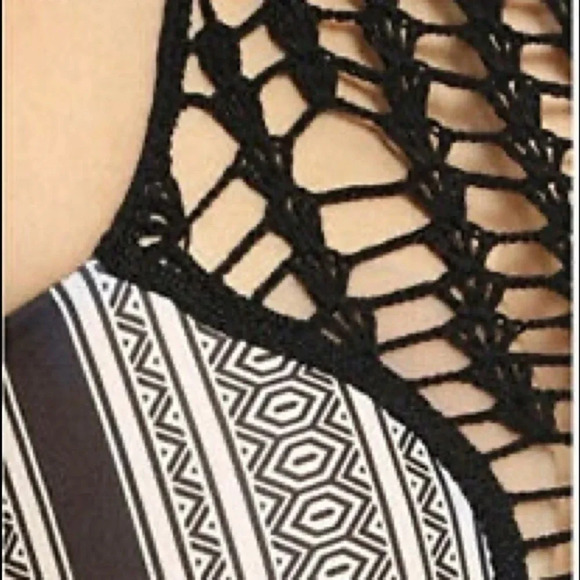 ACACIA NWT Panama Crochet Polynesia Bikini Top - Picture 2 of 7